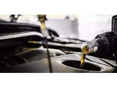 汽车机油怎么选择，加注的机油越贵的越好吗？